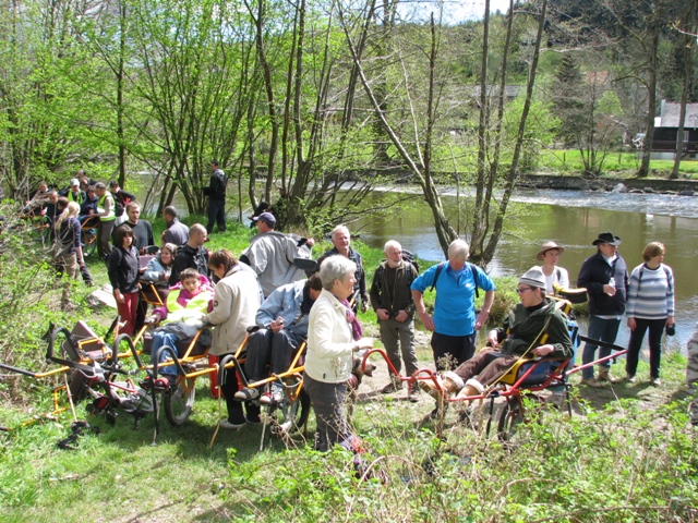 randonnée sportive avec joëlettes, Hotton, 2012